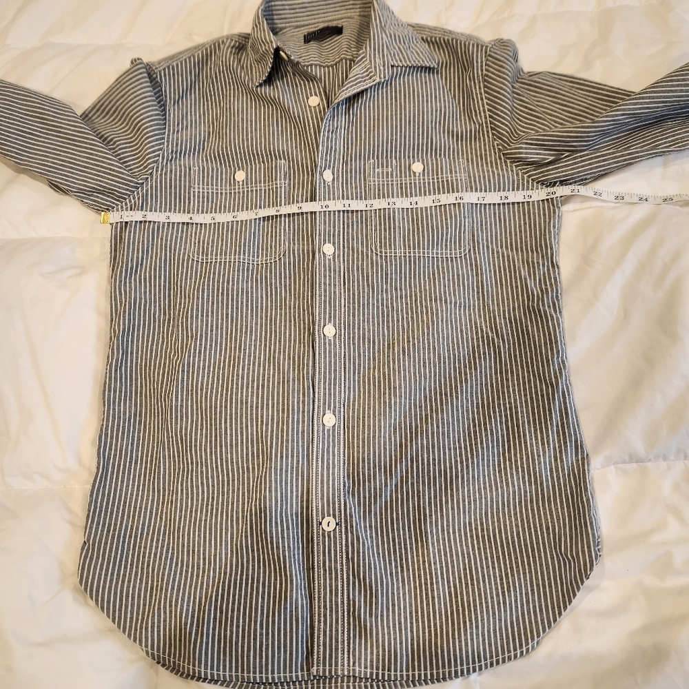 Mens Gap Button Down Size Medium - Picture 9 of 10